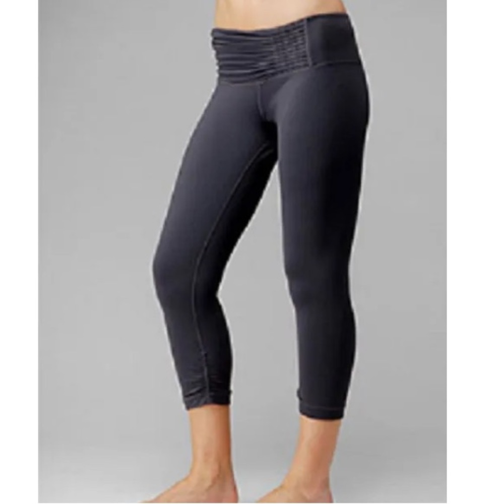 Rare Slate Grey Lululemon Cobra Crop Leggings
